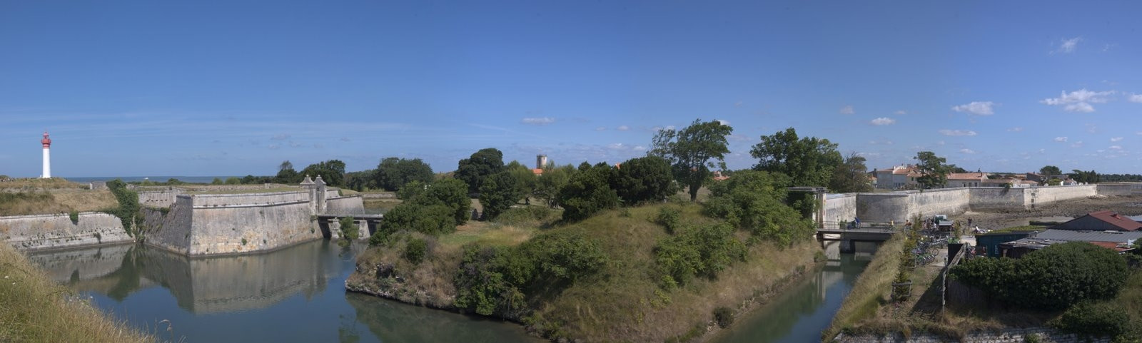 Канал в Иль-д'Э, Франция. Фото 6 – фотографии Франции