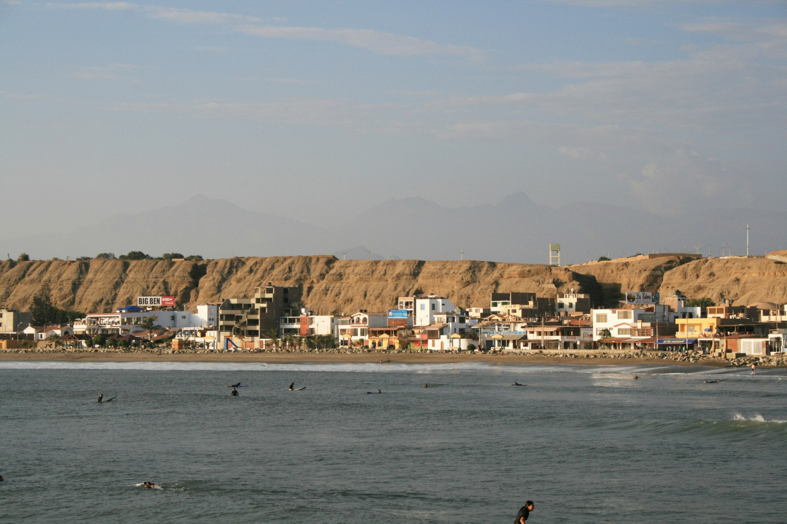 Вид на побережье Уанчако – фотографии Перу