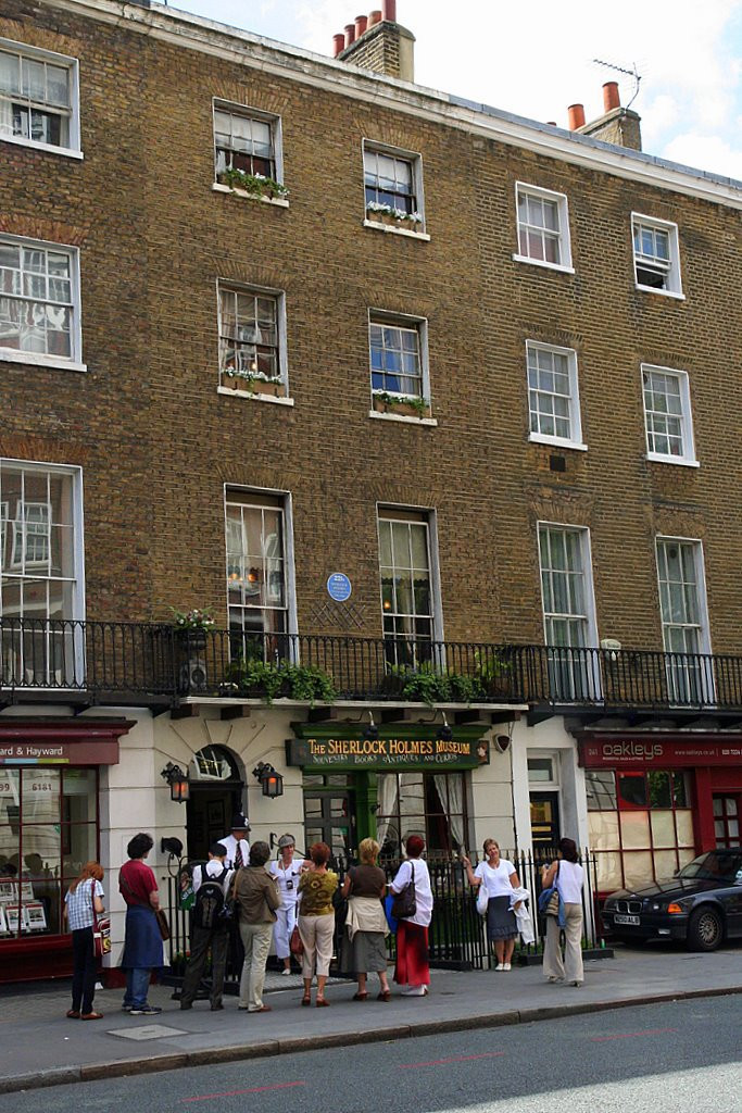 Baker Street and Doctor Watson, Лондон – фотографии Великобритании