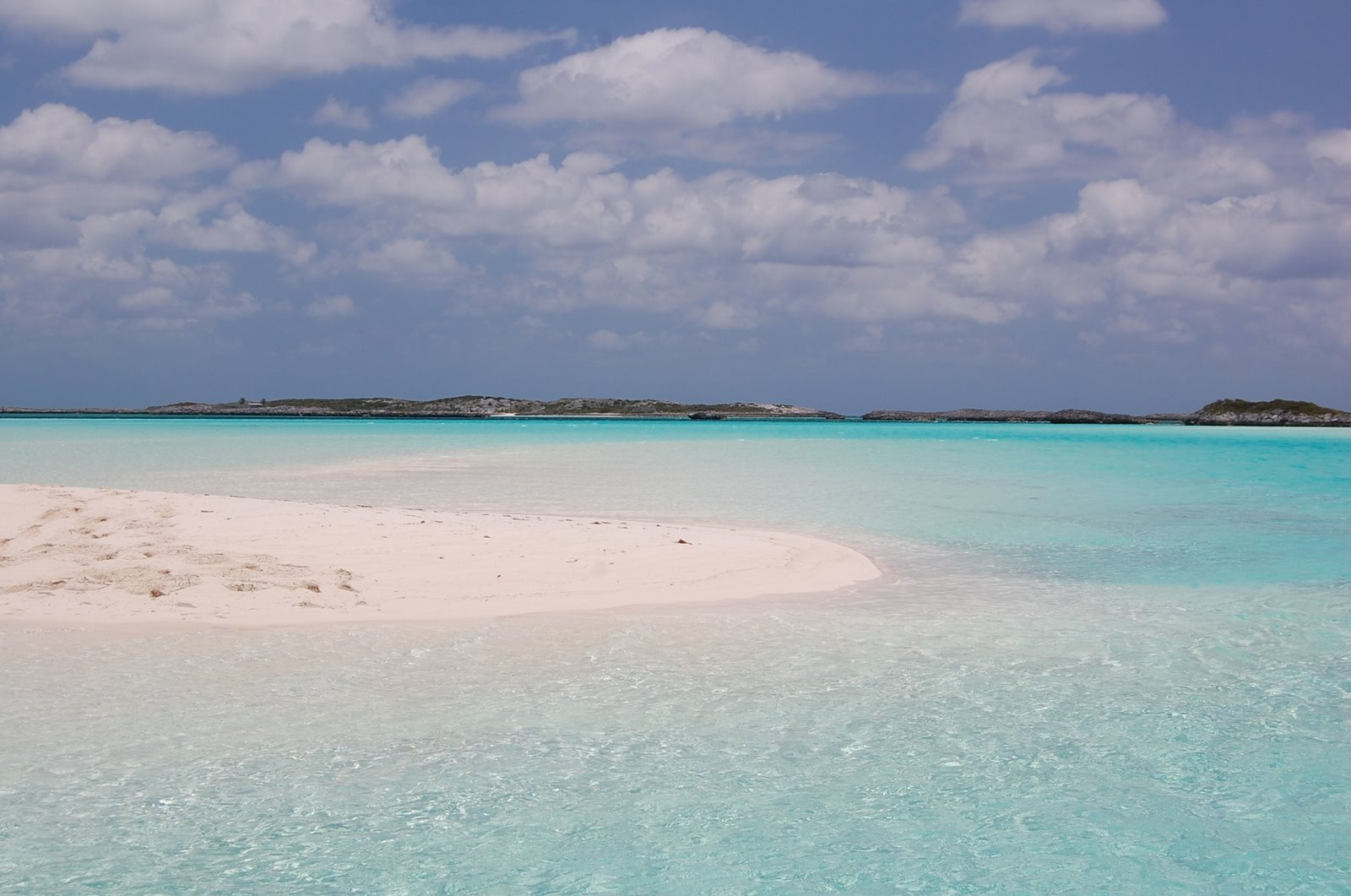 Море на острове Эксума, Багамские острова. Фото 13 – фотографии Багамских островов