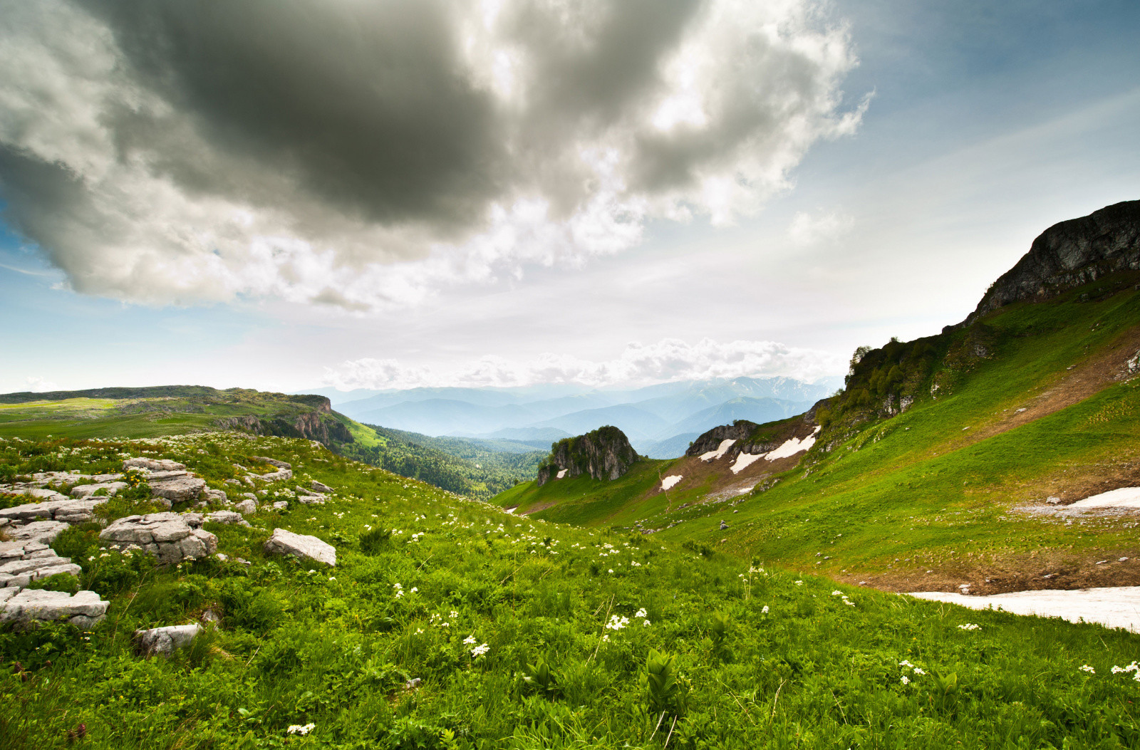 Плато Лаго-Наки в Адыгее, Россия. Фото 2 – фотографии России
