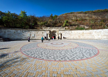 Вход к озеру Провал, Пятигорск – фотографии России