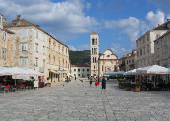 Кафе в Хвар, Хорватия – фотографии Хорватии