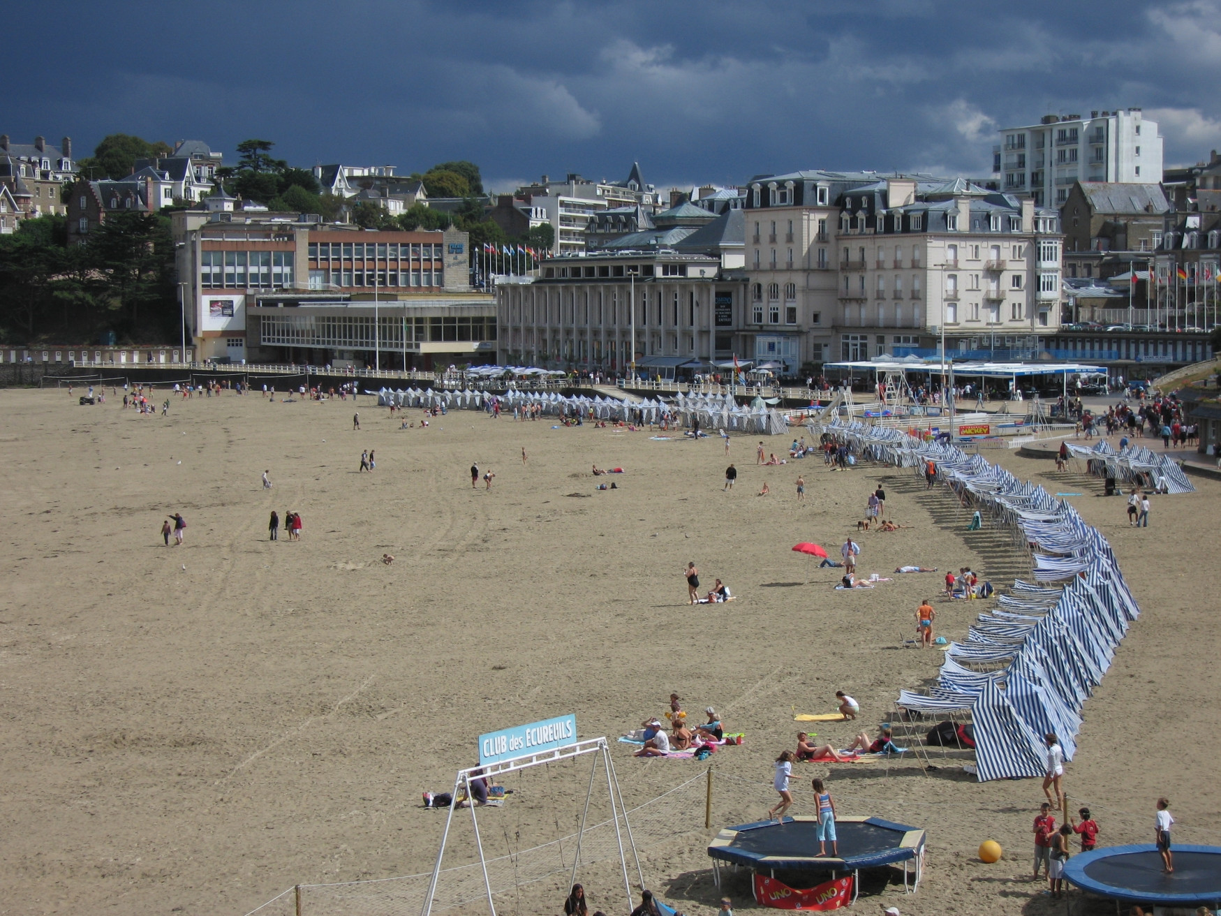 Пляж в Динарде, Франция. Фото 10 – фотографии Франции