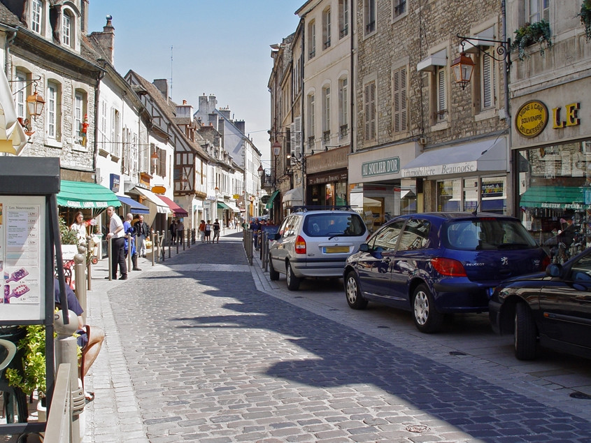 Магазины в Боне, Франция. Фото 3 – фотографии Франции