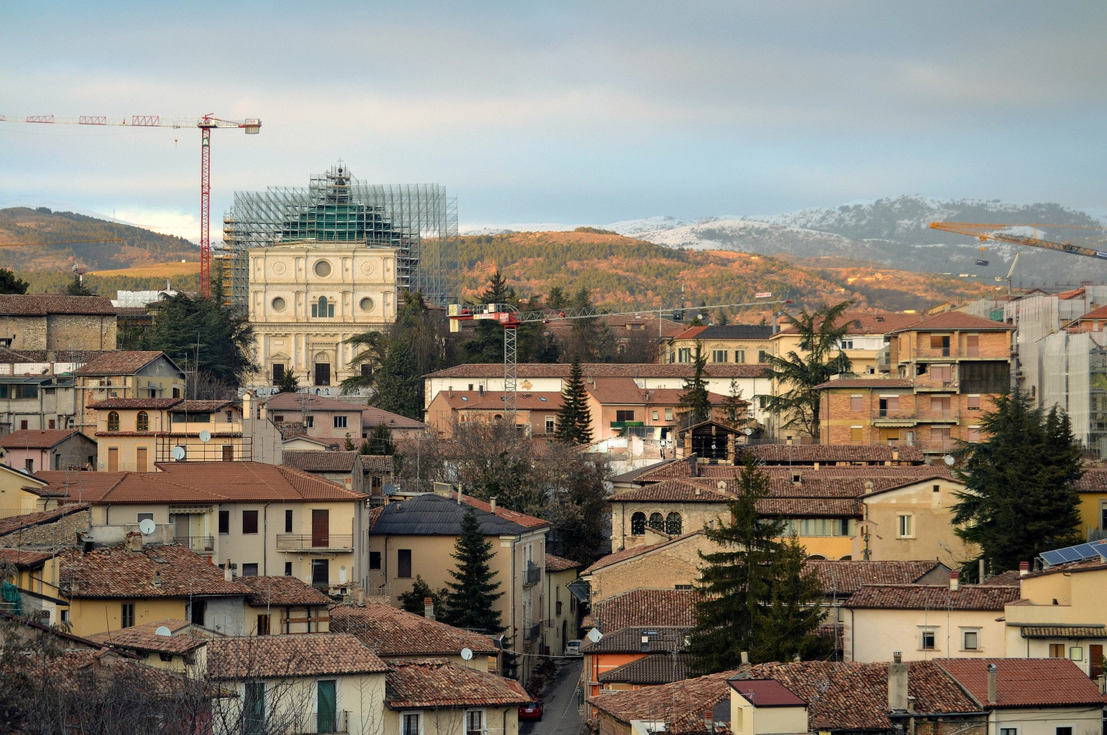 Л’Aквила (L'Aquila), регион Абруццо в центральной Италии. Фото 2 – фотографии Италии