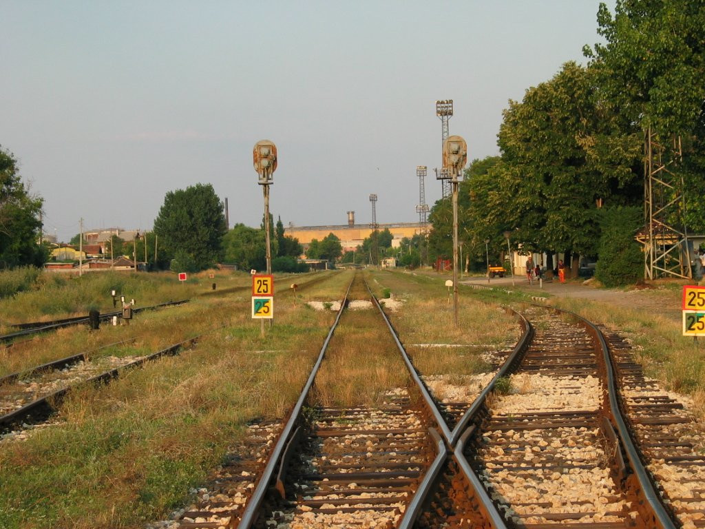 Железная дорога в Хасково, Болгария – фотографии Болгарии