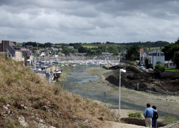 Пленеф-Валь-Андре, Франция – фотографии Франции