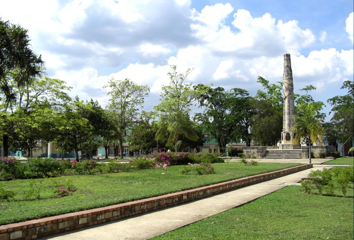 Парк в Камагуэй, Куба – фотографии Кубы