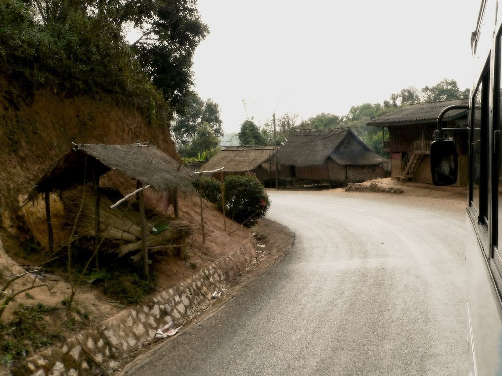 Laos_road – фотографии Лаоса