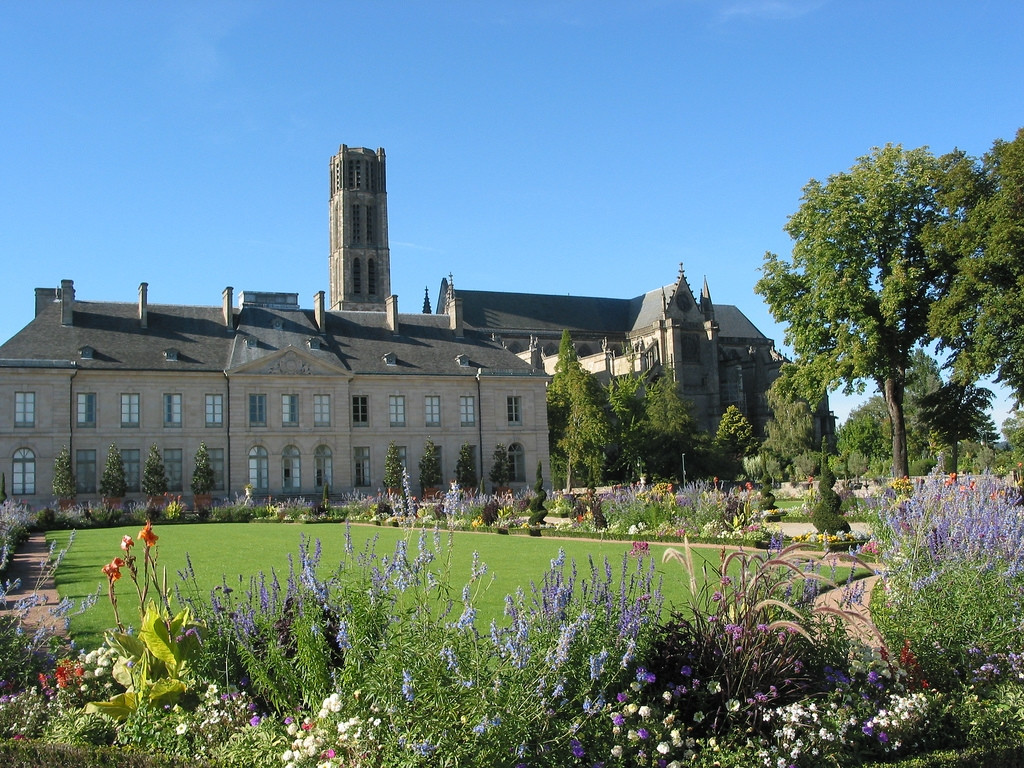 Достопримечательность в Лиможе, Франция – фотографии Франции