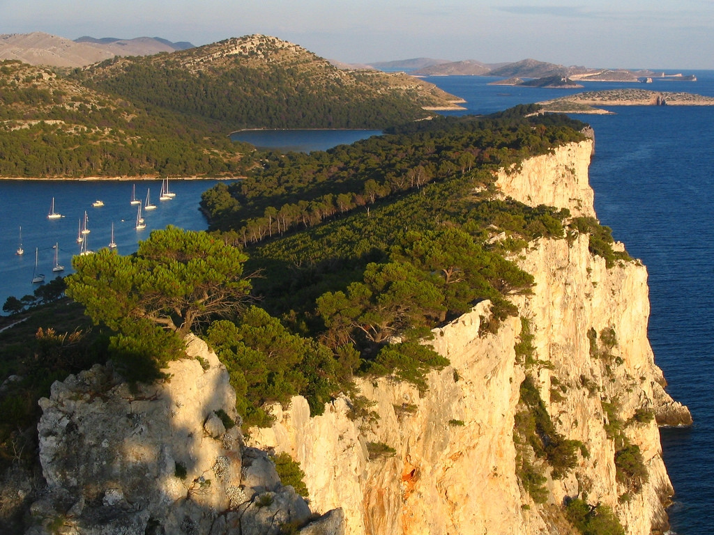 Панорамный вид в Телашчица, Хорватия – фотографии Хорватии