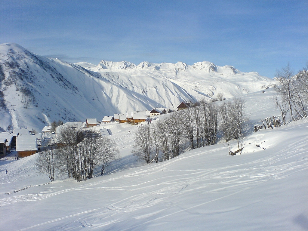 Сен-Жан-д'Арва, Франция – фотографии Франции