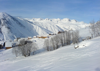 Сен-Жан-д'Арва, Франция – фотографии Франции