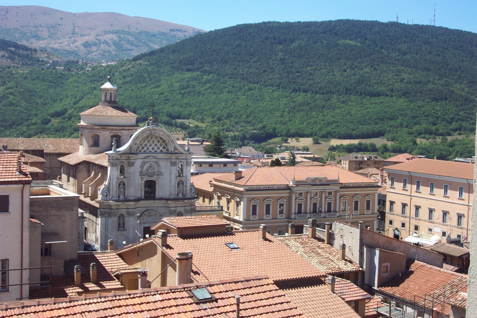 Л’Aквила, Италия – фотографии Италии