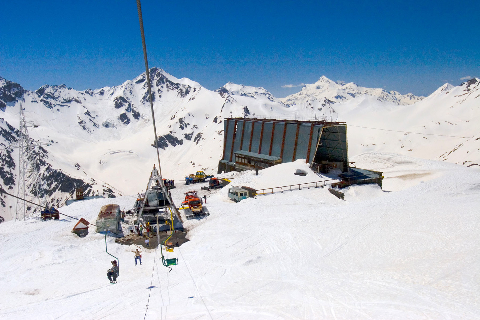 Станция Мир на Эльбрусе, Приэльбрусье – фотографии России