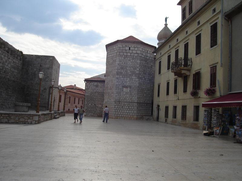 Площадь в Крк, Хорватия – фотографии Хорватии