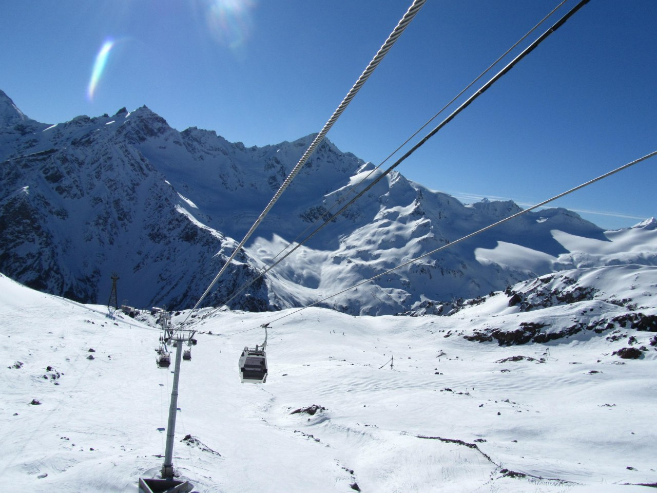 Зона катания Эльбрус, Россия – фотографии России