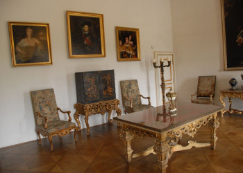 Дворец Эстерхази (Esterházy-kastély) – фотографии Венгрии