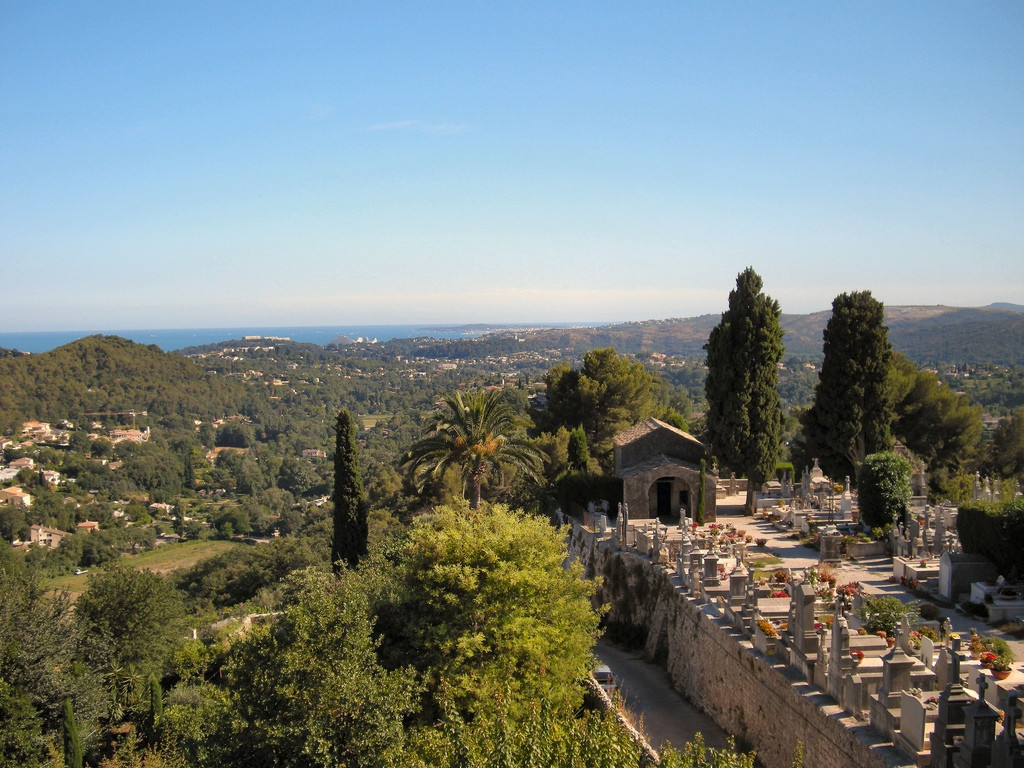 Кладбище в Сен Поль де Ванс, Франция. Фото 1 – фотографии Франции