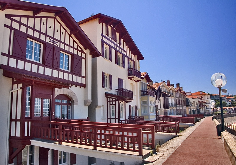 Дома в Сен-Жан-де-Люз, Франция. Фото 3 – фотографии Франции