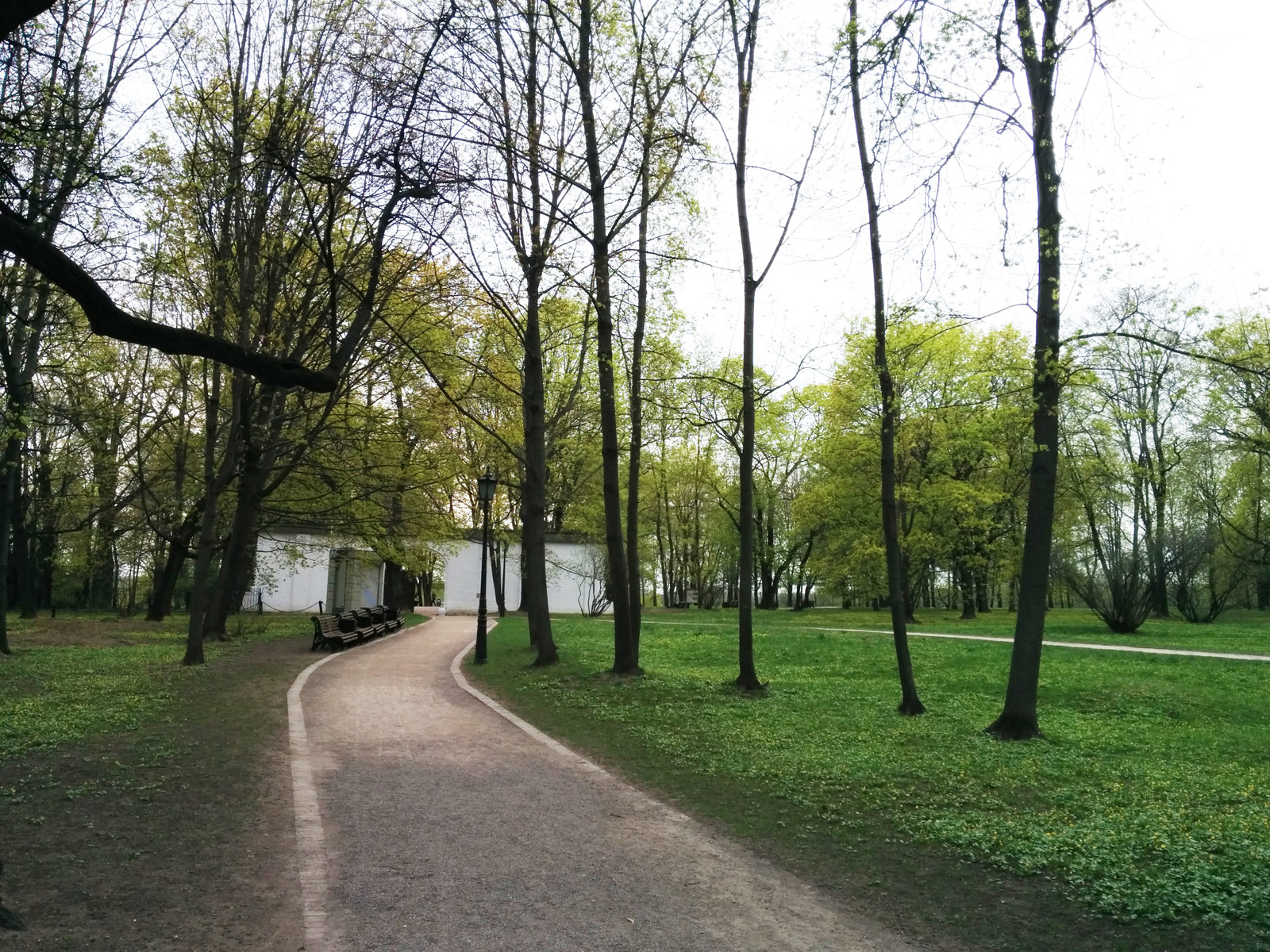 Территория Церкви Казанской иконы Божией матери – фотографии России