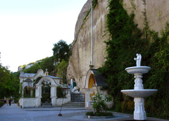 Фото Свято-Успенского мужского монастыря в Крыму – фотографии России