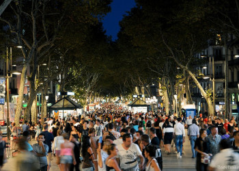 Бульвар Рамбла в Барселоне. Фото 3 – фотографии Испании