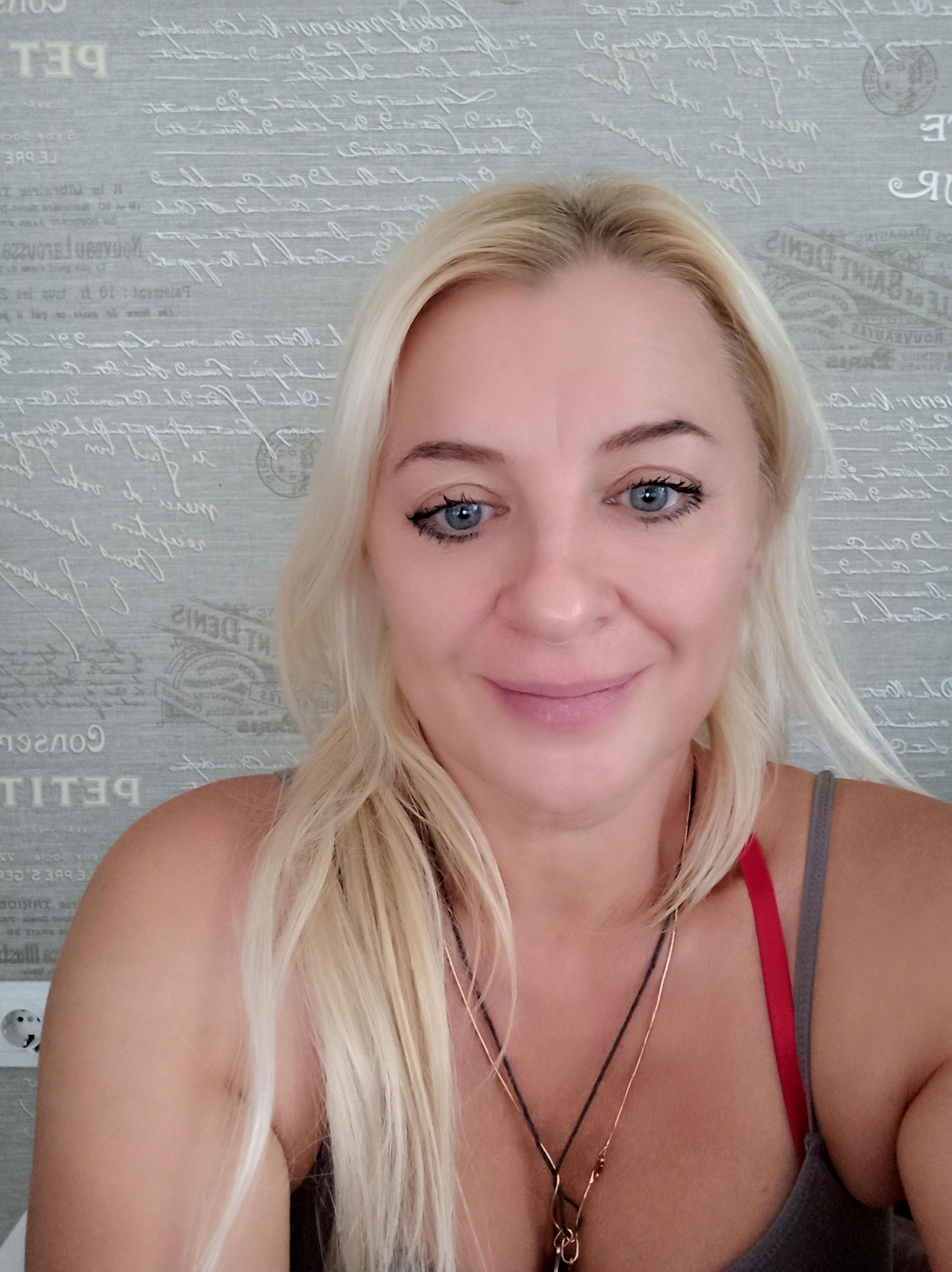 ,& – фотографии