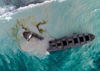 Авария нефтяного танкера у острова Маврикий – фотографии Маврикия