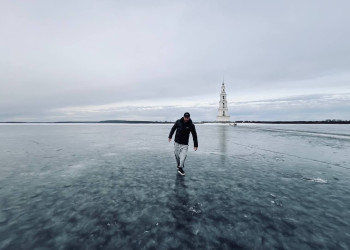 * – фотографии