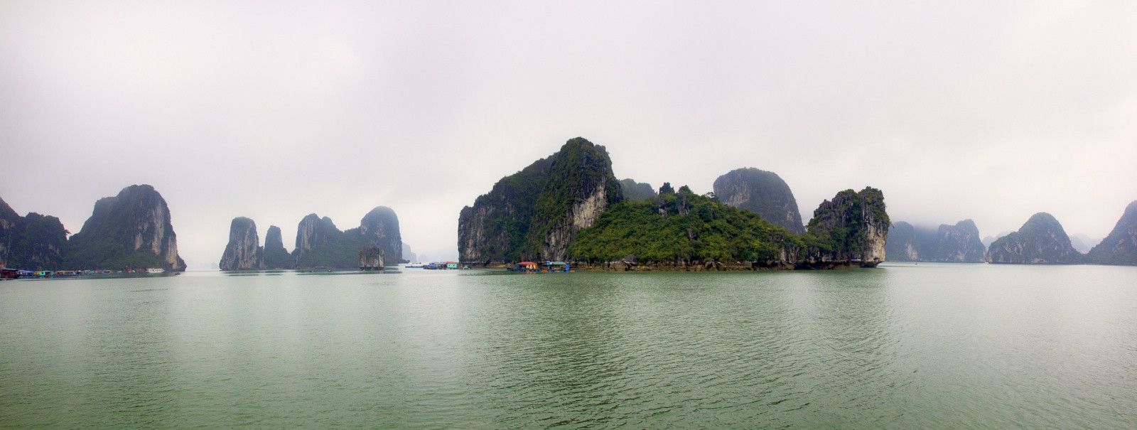 Панорама Бухты Халонг (Halong Bay) – фотографии Вьетнама