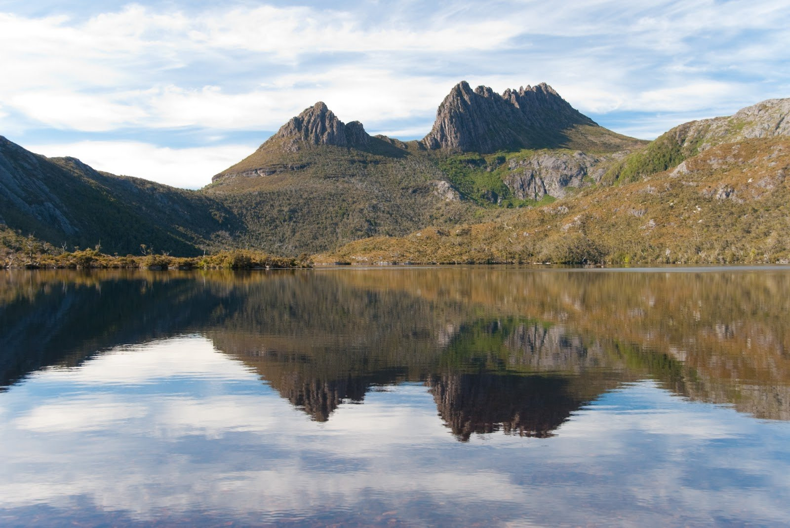 Озеро в Тасмании, Австралия – фотографии Австралии