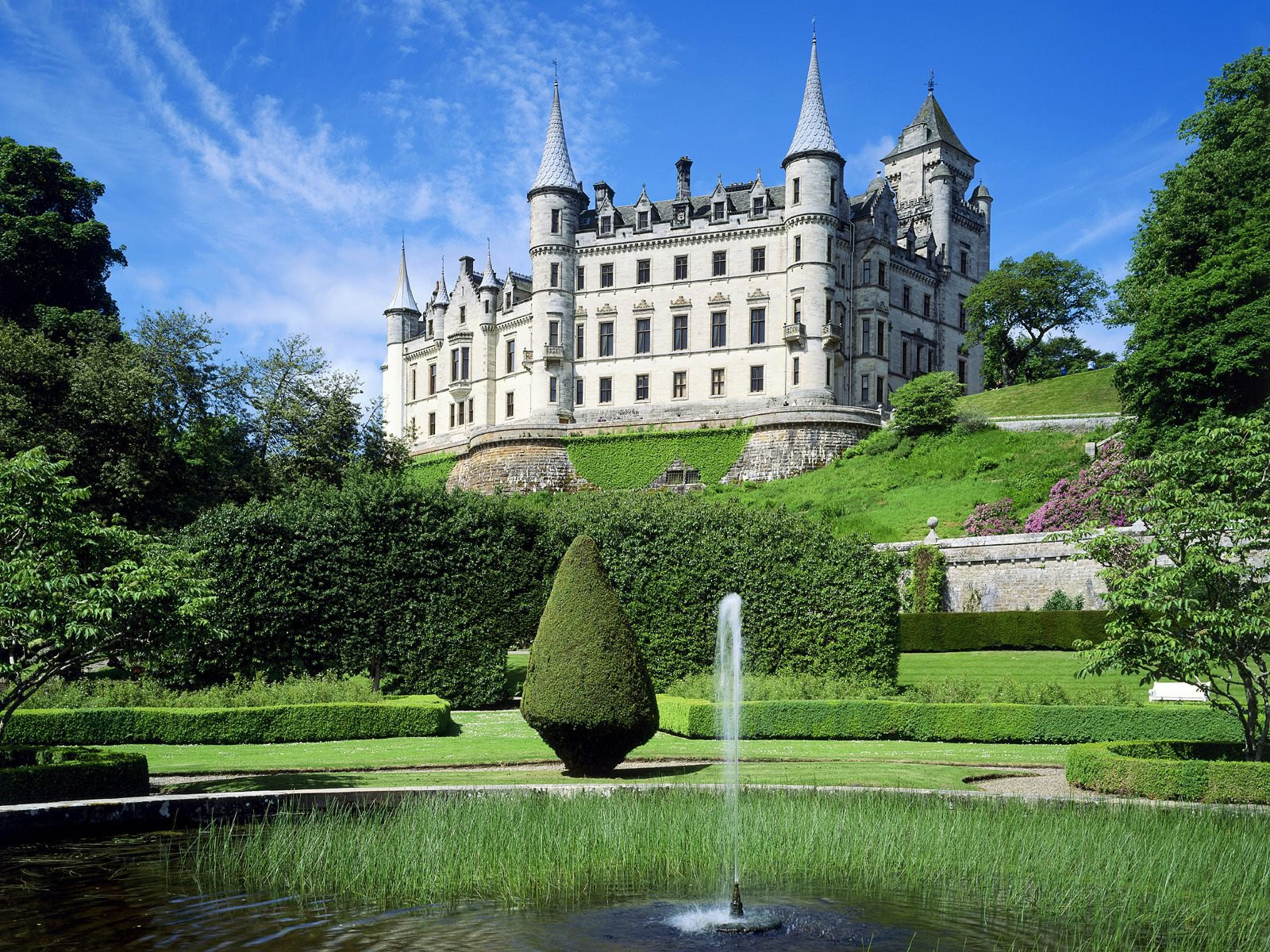 Dunrobin Castle, Highland, Scotland – фотографии Великобритании