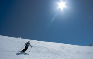 Лыжник в Валлорсине, Франция – фотографии Франции
