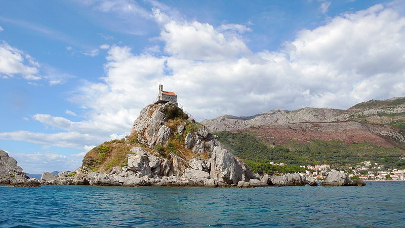 Скала в Петровац, Черногория. Фото 11 – фотографии Черногории