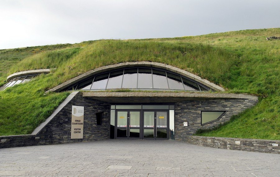 Экологический центр в районе утёсов Мохер – фотографии Ирландии