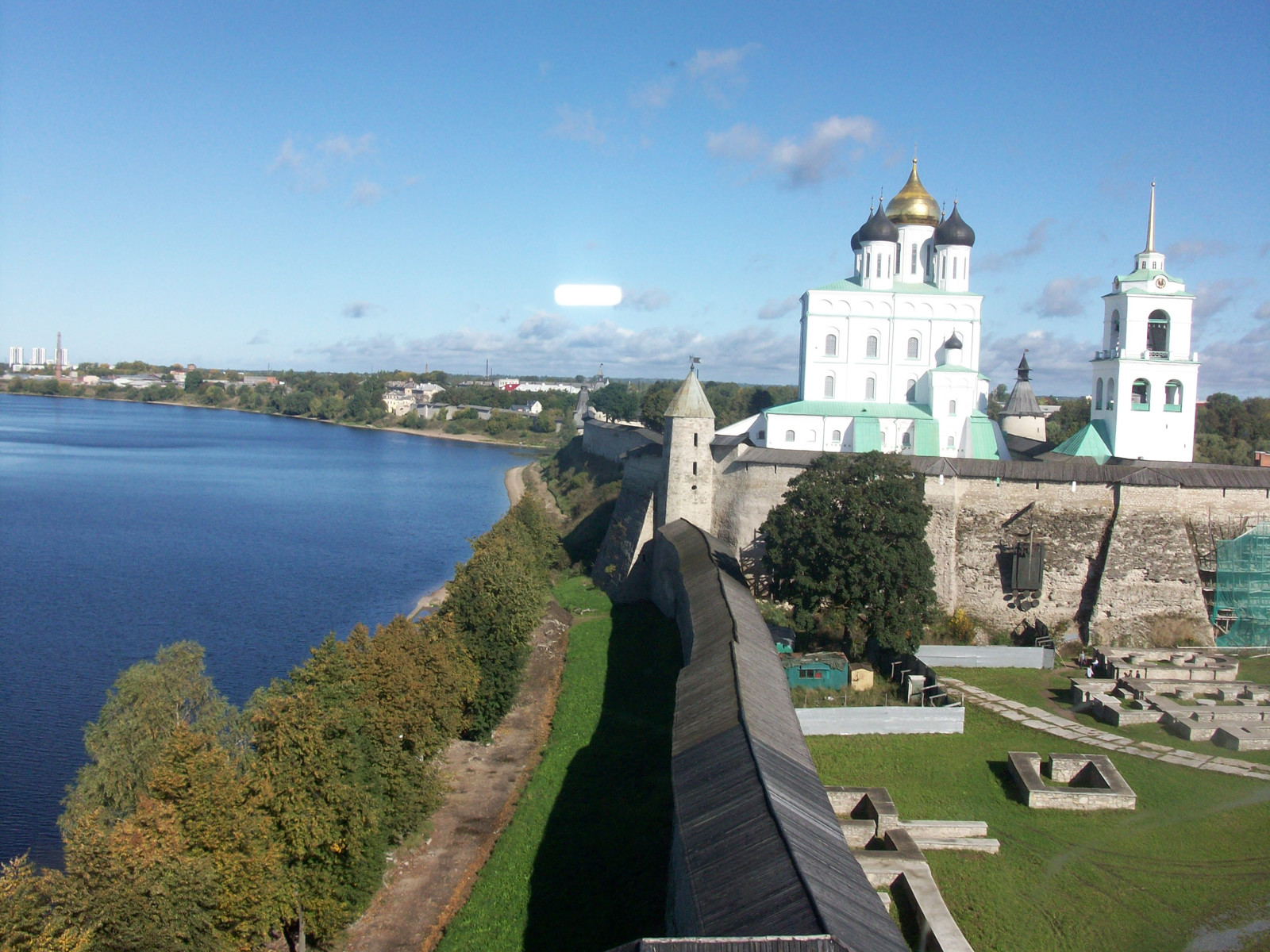 Псковский Кремль в Пскове. Фото 34 – фотографии России