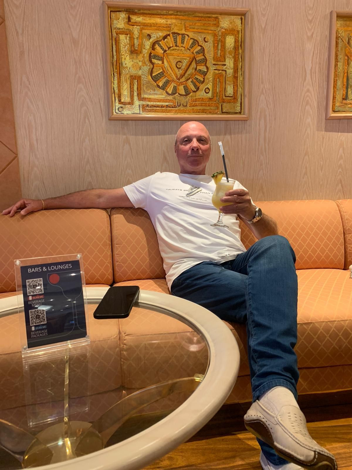 Ленчик в делах и в релаксе – фотографии Греции