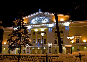 Театр Островского в Костроме – фотографии России