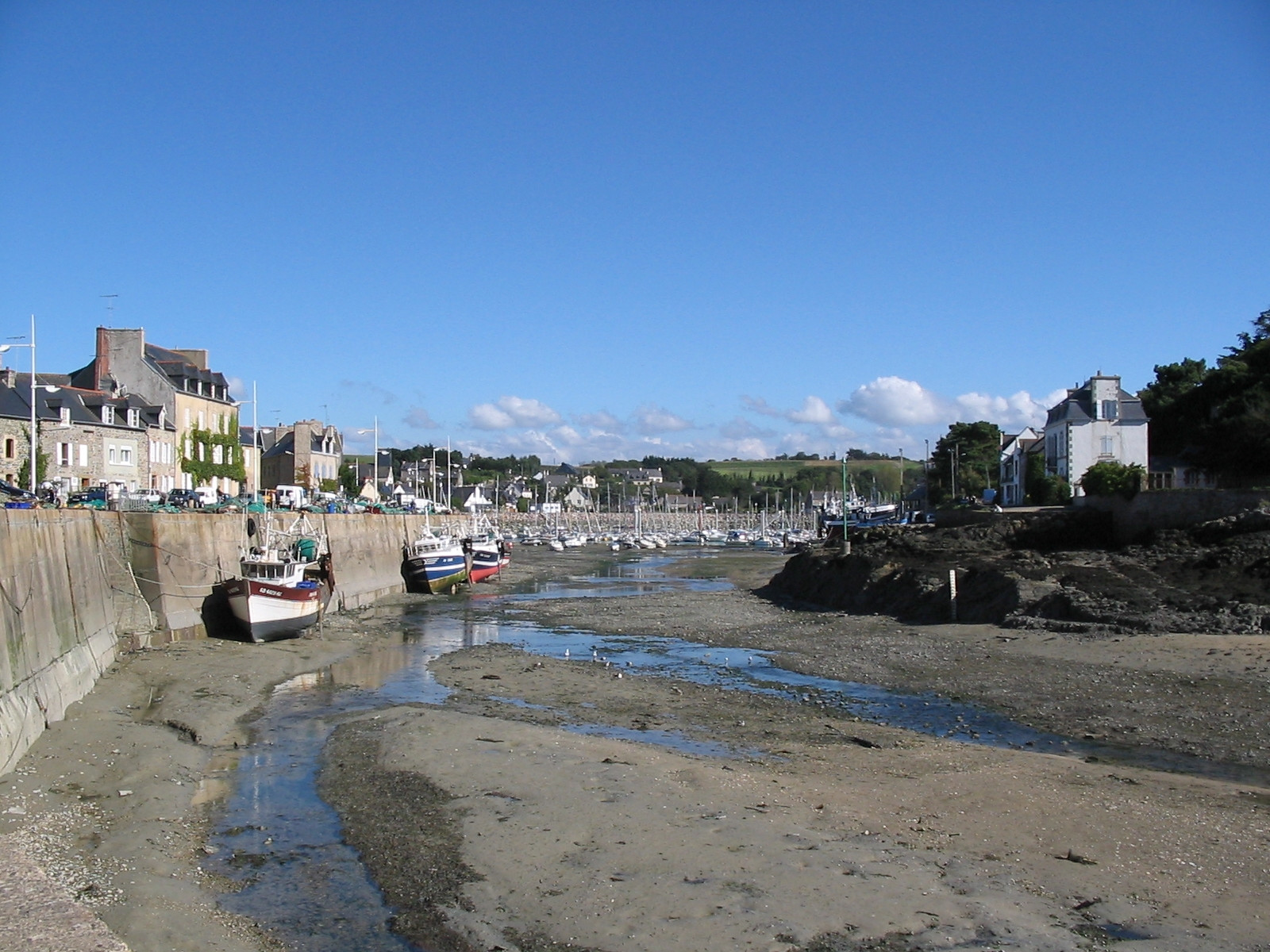 Отлив в Пленеф-Валь-Андре, Франция – фотографии Франции