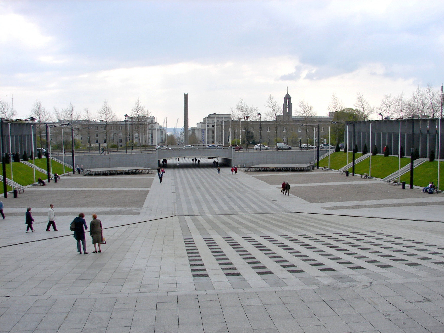 Городская площадь в Бресте, Франция – фотографии Франции