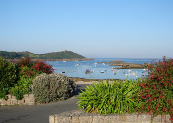 Набережная в Требердене, Франция – фотографии Франции