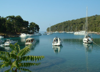 Яхты и катера в Вели-Лошинь, Хорватия. Фото 1 – фотографии Хорватии