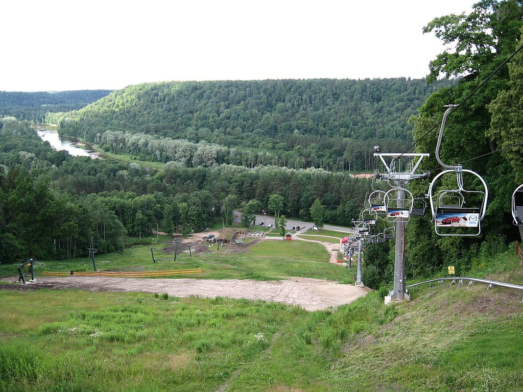Канатная дорога в Сигулде – фотографии Латвии