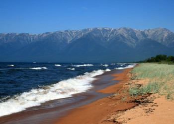 Пляж на озере Байкал, Россия. Фото 1 – фотографии России