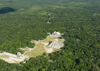 Древний город Чичен-Ица (Chichen Itza), полуостров Юкатан, Мексика – фотографии Мексики