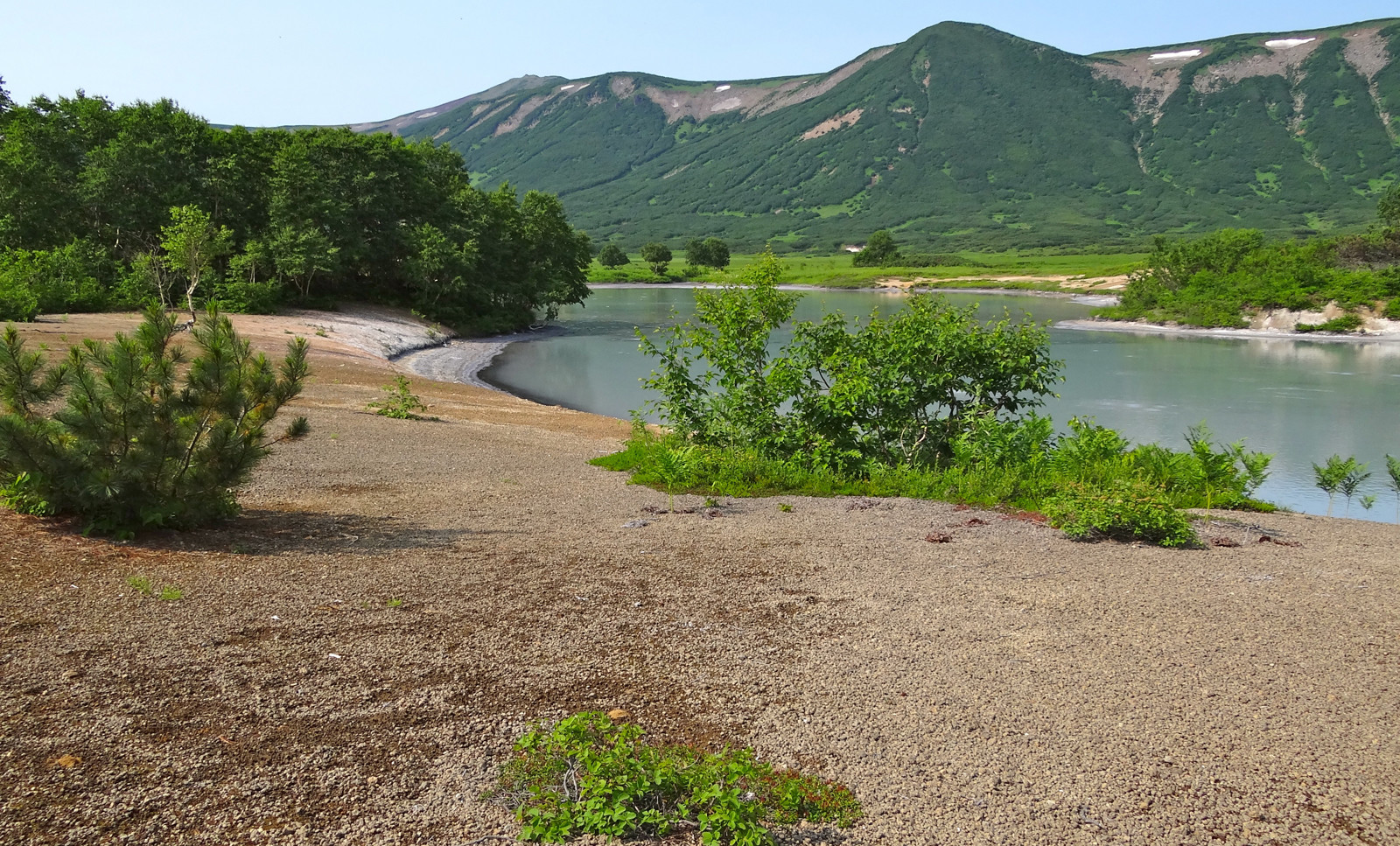 Кальдера вулкана Узон на п-ове Камчатка – фотографии России