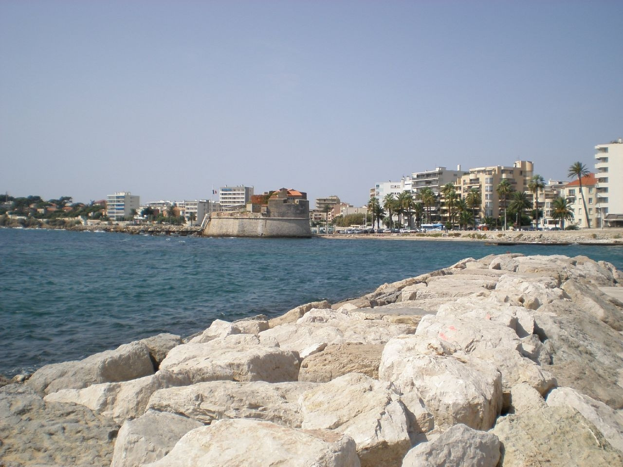 Пляж в Тулоне, Франция. Фото 18 – фотографии Франции