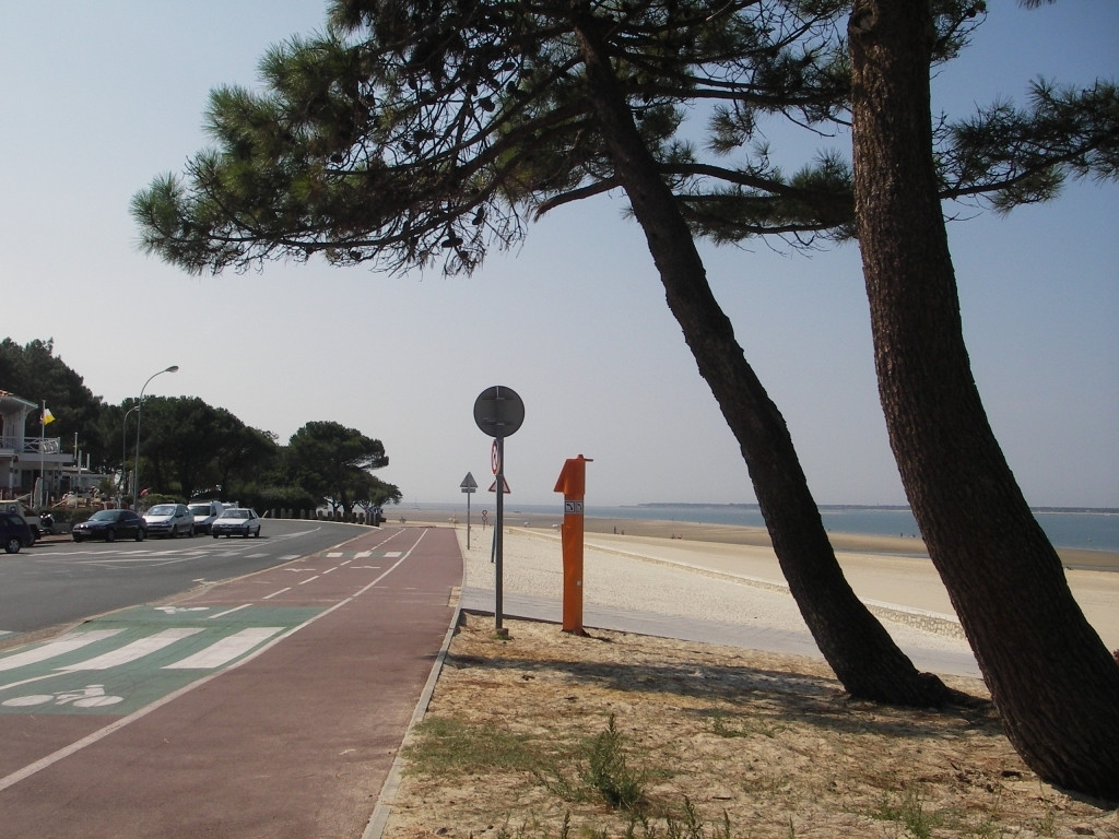 Дорога в Аркашоне, Франция. Фото 3 – фотографии Франции